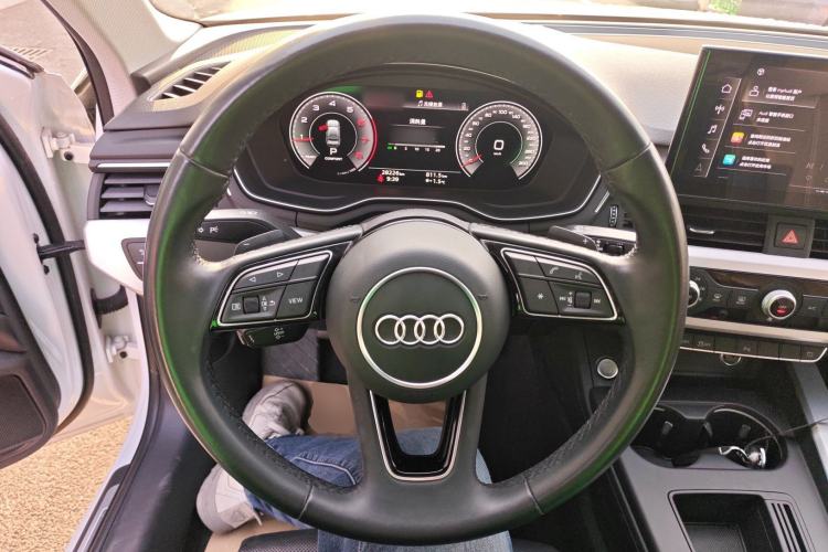 Used Audi A4L 2024 40 TFSI Fashion Dynamic Model
