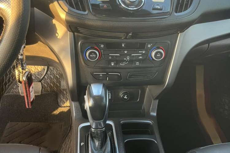 Used Ford Kuga 2018 EcoBoost 180 Two-Wheel-Drive Platinum Edition