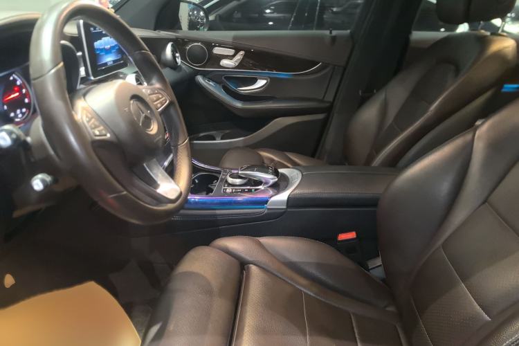 Used Mercedes-Benz GLC 2019 GLC 260 L 4MATIC Dynamic Model
