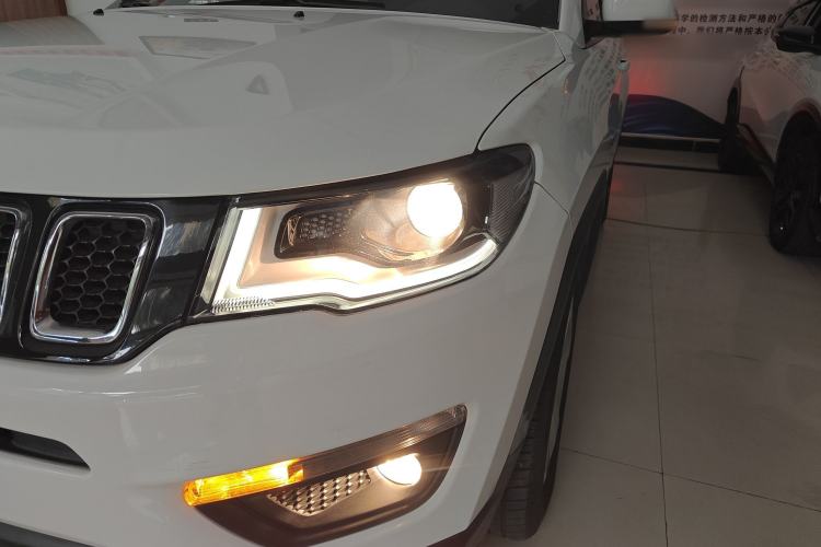 Used  Compass 2019 220T Automatic Family Edition