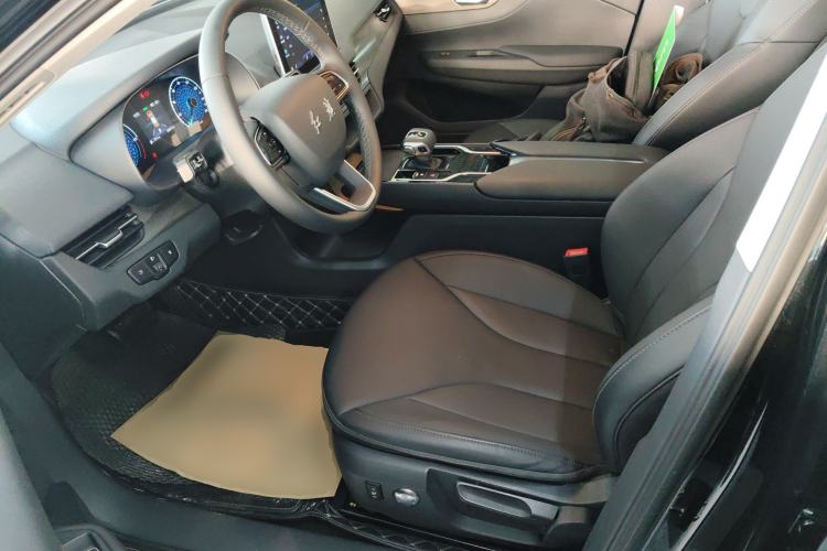 Used Hongqi E-QM5 2024 450km Range Commuter Version
