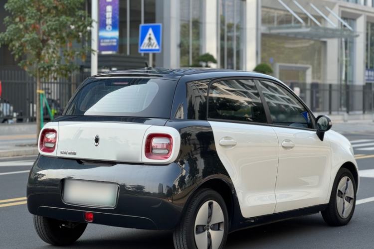 Used ORA Black Cat 2021 301 km Basic Version
