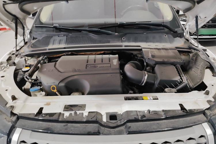 Used Land Rover Range Rover Evoque 2018 240 PS SE Smart Brilliance Edition
