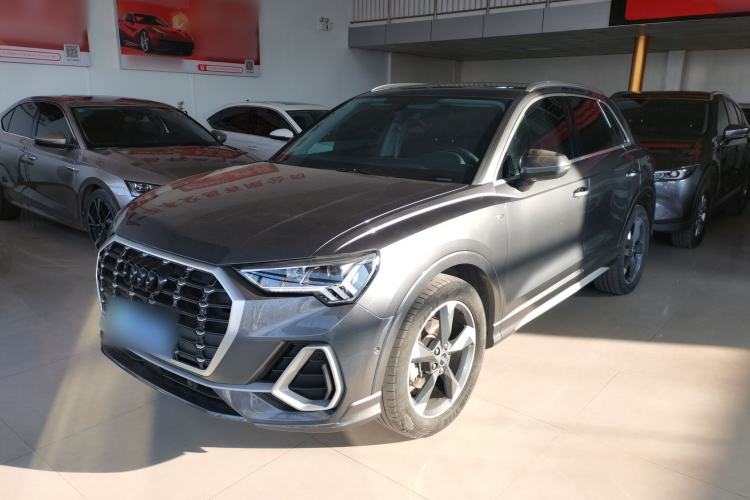 Used Audi Q3 2022 35 TFSI Fashion Dynamic Model