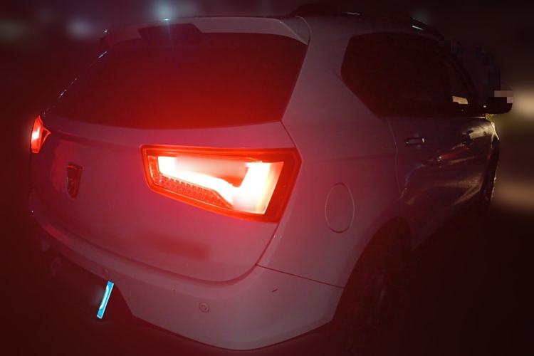 Used Baojun 560 2016 1.8L Manual Luxury Edition
