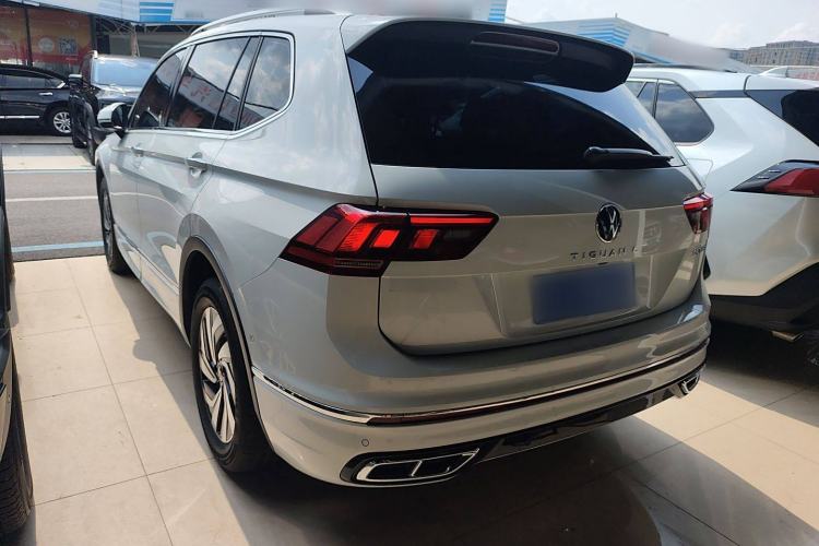 Used Volkswagen Tiguan L 2024 Outstanding Model 330TSI Automatic Two-Wheel Drive R-Line Dragon Glory Edition
