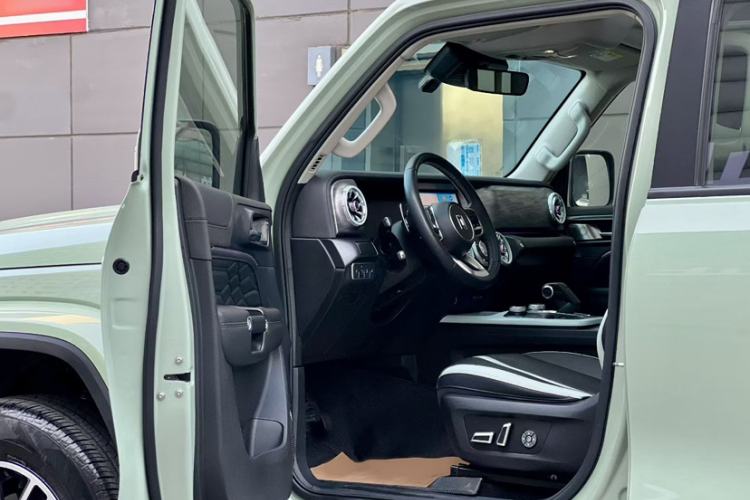 Used Tank 300 2021 City Edition 2.0T—Truly Stylish
