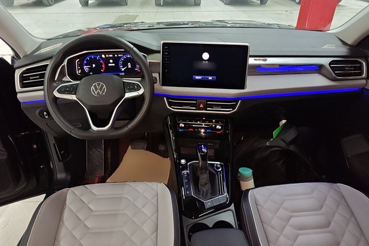 Used Volkswagen Tayron 2024 330TSI Two-Wheel Drive R-Line High-Energy Version
