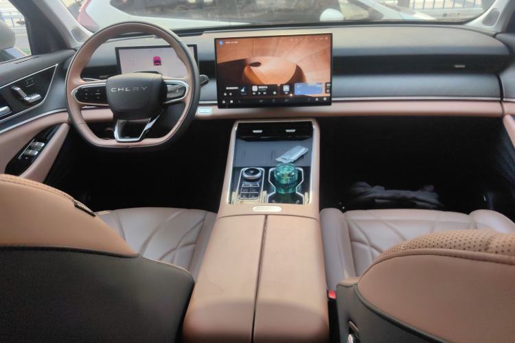 Used Chery Tiggo 8 L 2024 2.0T Two-Wheel Drive Prestige Version 5 Seats