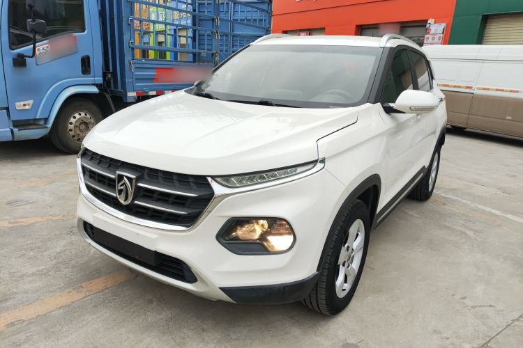 Used Baojun 510 2017 1.5L Automatic Fashion Model

