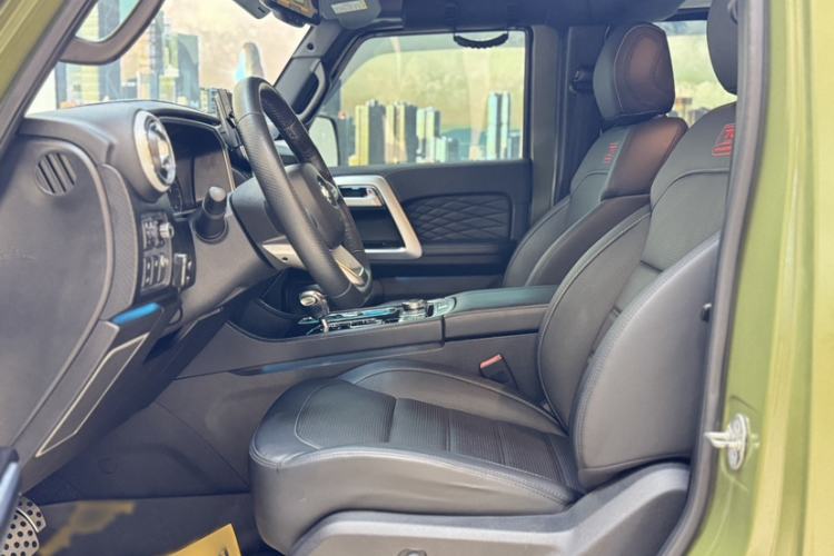 Used  BJ40 2019 2.3T Automatic Four-Wheel Drive Shengshi Huazhang Edition China VI Emission Standard