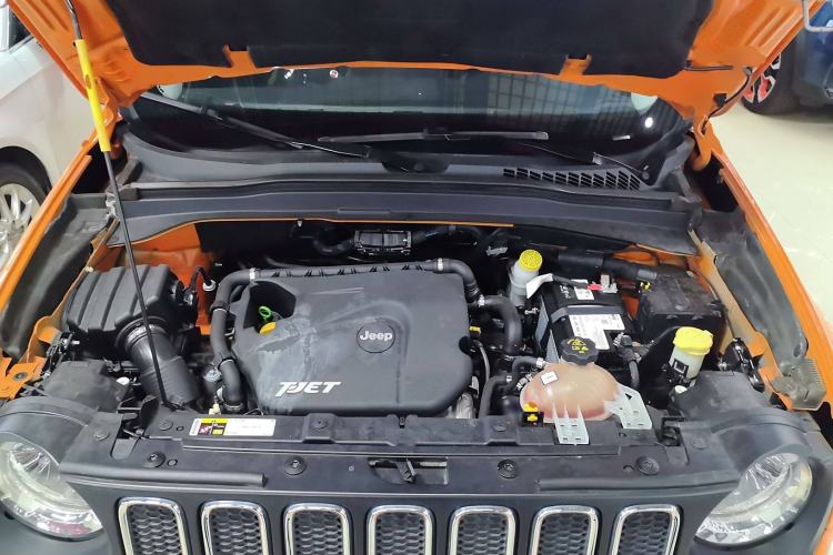 Used  Renegade 2017 180T Automatic High-Energy Version
