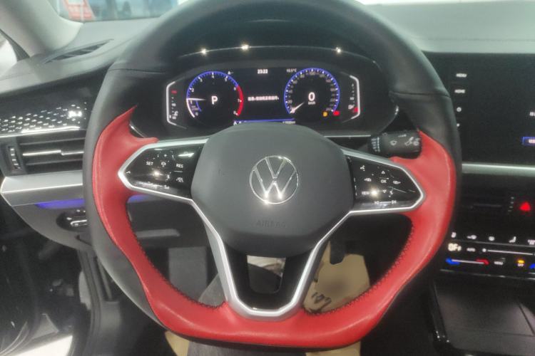 Used Volkswagen Passat 2023 330TSI Starry Luxury Edition
