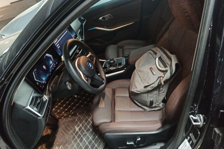 Used BMW i3 2024 eDrive 35 L
