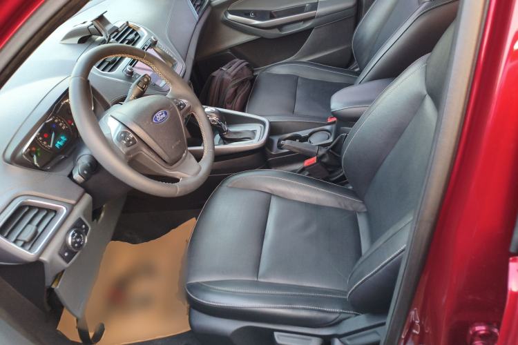 Used Ford Escort 2015 1.5L Automatic Fashion Model
