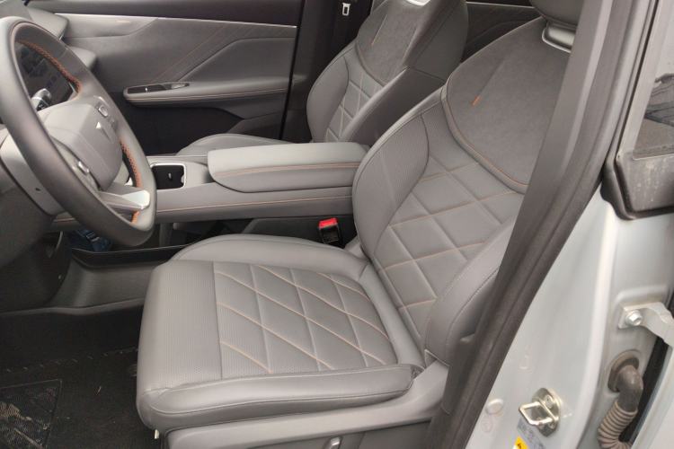 Used  S05 2024 200 Ultra Range-Extended Long-Range Version
