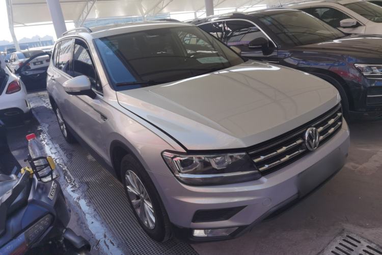Used Volkswagen Tiguan L 2017 330TSI Automatic Two-Wheel Drive Luxury Edition
