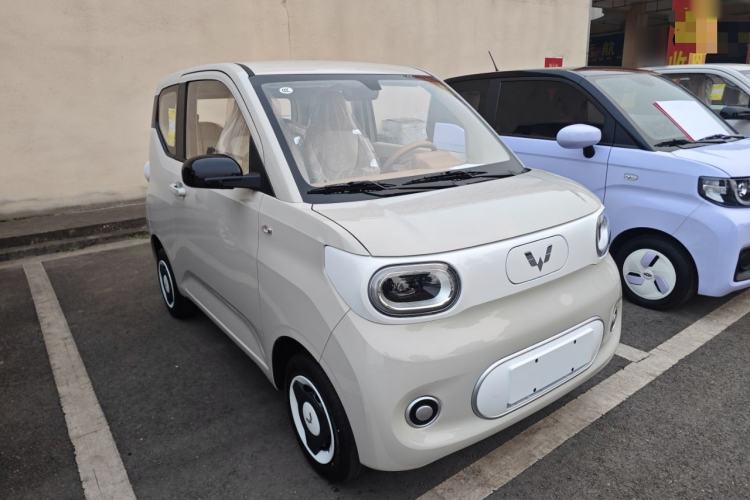 Used Wuling Hongguang MINIEV 2024 3rd Generation 215km Youth Edition
