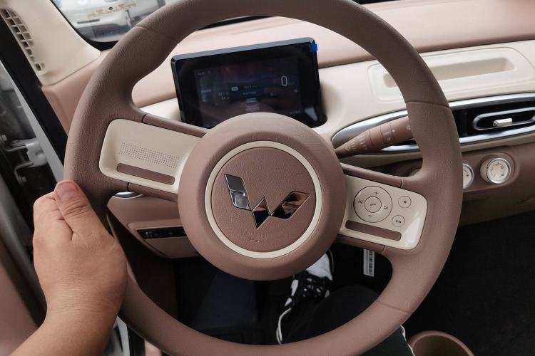 Used Wuling Hongguang MINIEV 2025 Four-Door Version Advanced Edition
