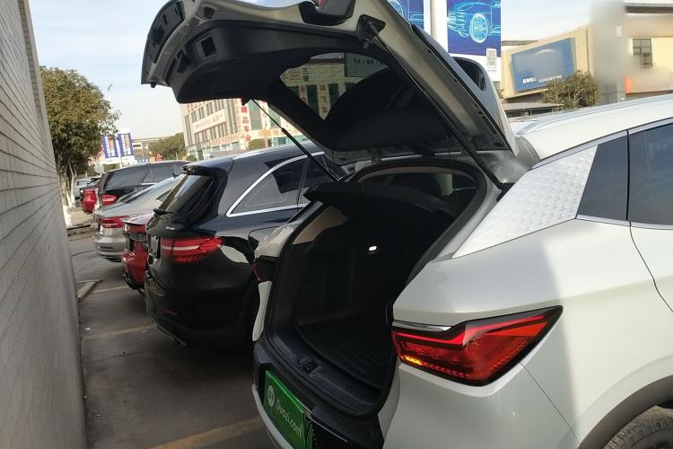 Used BYD Yuan PLUS 2024 Honor Edition 430KM Beyond Model
