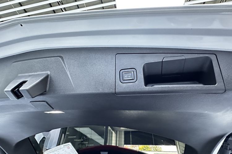 Used Cadillac XT5 2018 25T Luxury Model
