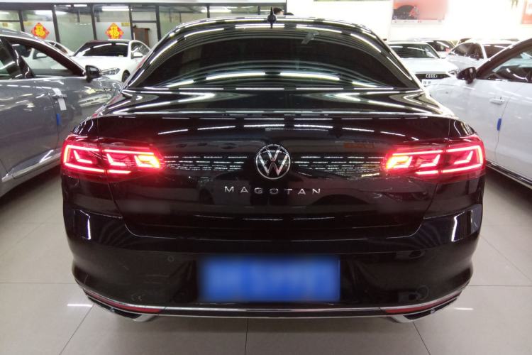 Used Volkswagen Magotan 2025 Zhongxiang Version 330TSI DSG Luxury Edition
