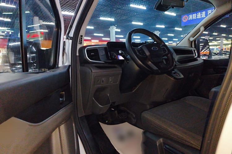 Used Ford Transit 2023 2.0T Diesel Automatic Multi-Function Commercial Vehicle Short Wheelbase Low Roof 5/6 Seats
