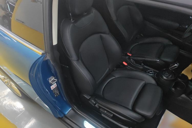 Used MINI MINI 2022 1.5T COOPER Classic Edition
