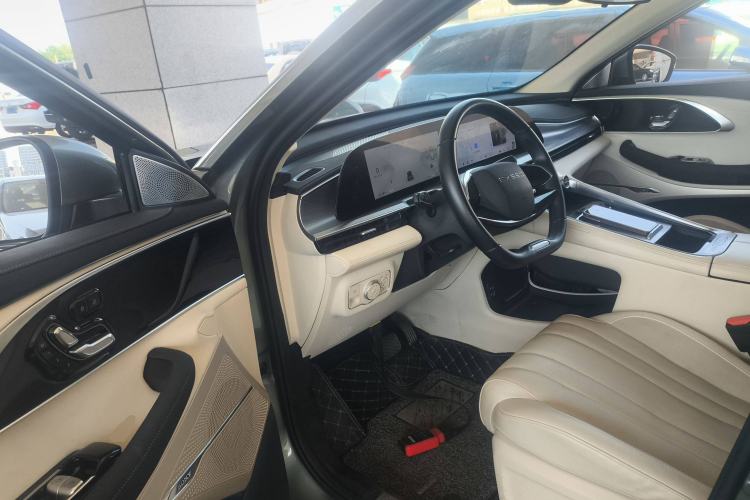 Used  Lingyun 2024 300T Two-Wheel Drive Starlight Edition