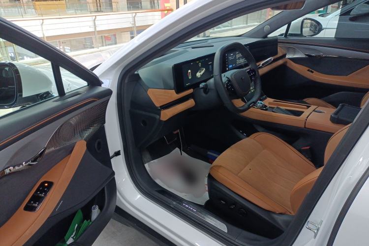 Used VOYAH PASSION 2023 Four-Wheel Drive Long-Range Version
