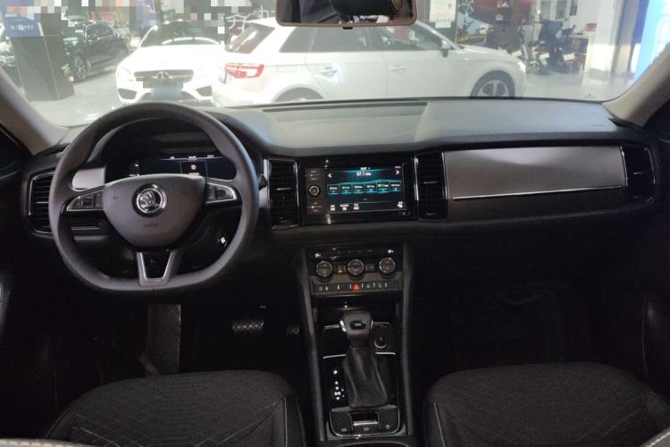 Used Skoda Kodiaq 2019 Restyled TSI330 5-Seater Two-Wheel Drive Comfort Version China VI Standard
