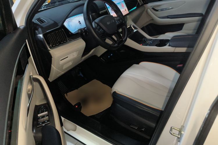 Used BYD Song PLUS New Energy 2023 Champion Edition DM-i 110KM Flagship Model
