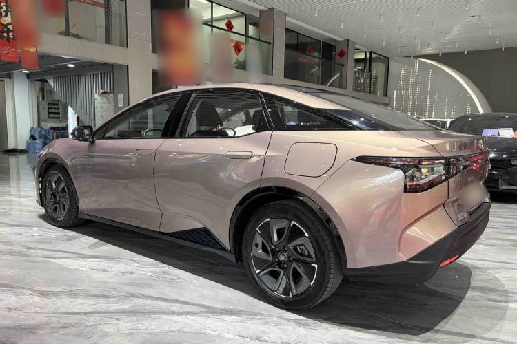 Used Toyota bZ3 2023 616 km Long-Range PRO
