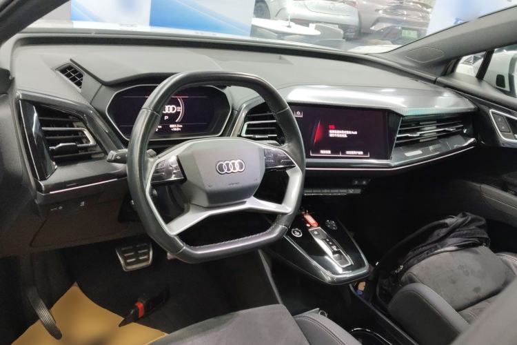 Used Audi Q4 e-tron 2022 50 e-tron quattro Visionary Edition