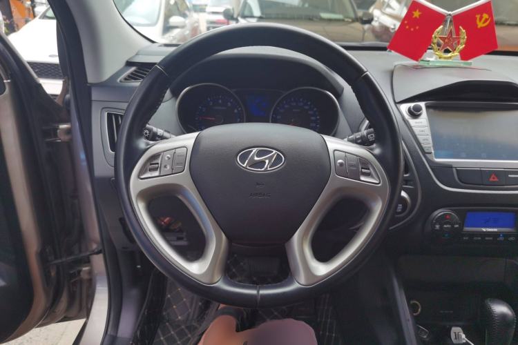 Used Hyundai ix35 2015 2.0L Automatic 2WD Smart Version China V Standard
