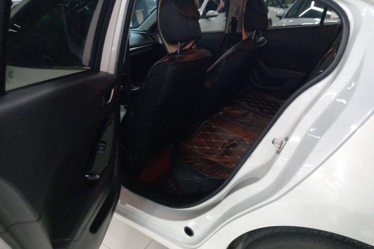 Used Mazda Mazda 3 Axela 2017 Hatchback 1.5L Automatic Luxury Model Emission Standard China V
