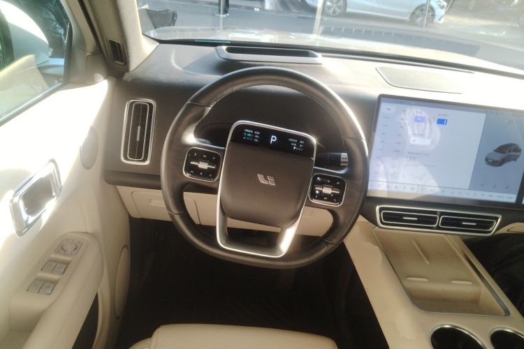 Used Li Auto L9 2022 Max model
