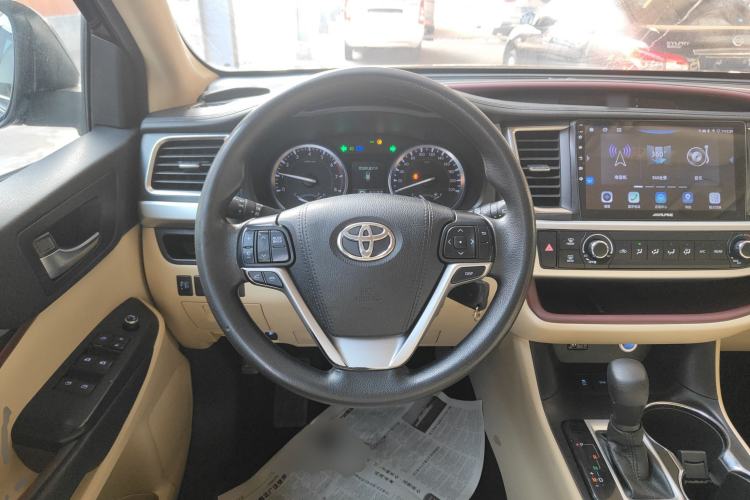 Used Toyota Highlander 2015 2.0T Two-Wheel Drive Elite Edition 7 Seats
