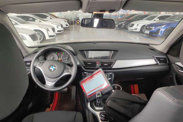 Used BMW X1 2014 sDrive18i Leading Model
