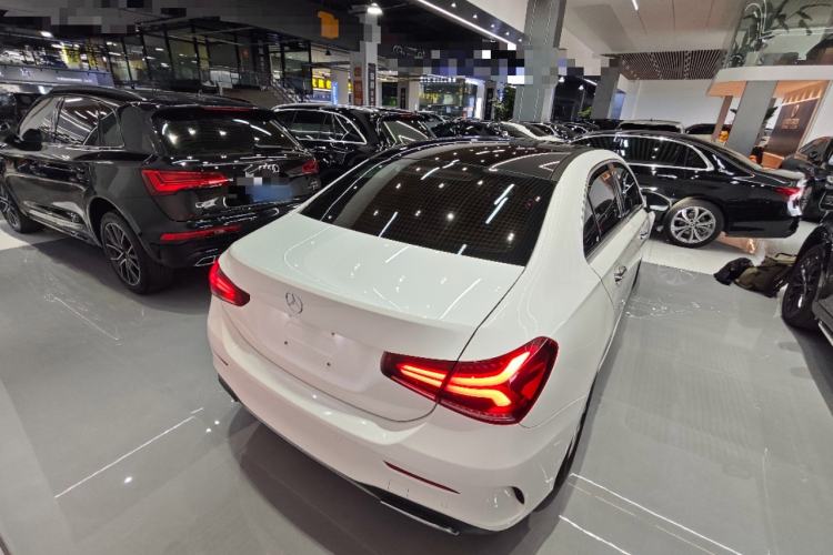 Used Mercedes-Benz A-Class 2021 A 200 L Sport Sedan Fashion Model
