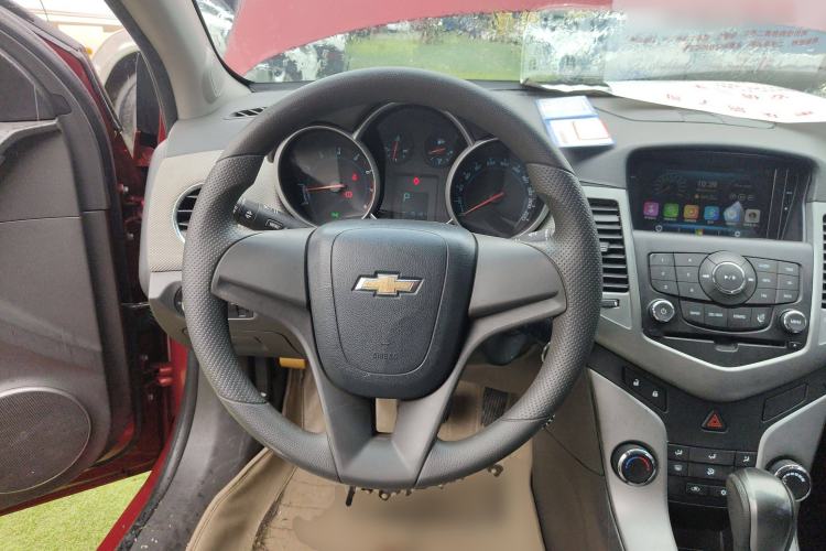 Used Chevrolet Cruze 2013 1.8L SE AT
