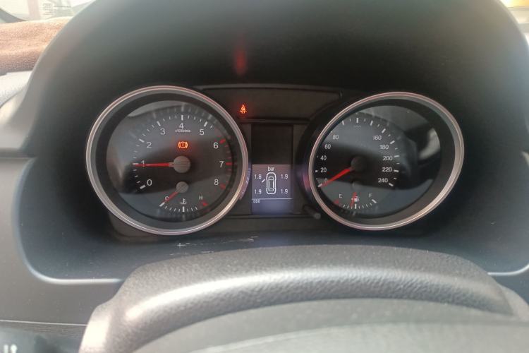 Used Haval H6 2015 Revised Version Sport Edition 1.5T Manual Transmission Two-Wheel Drive Elite Grade
