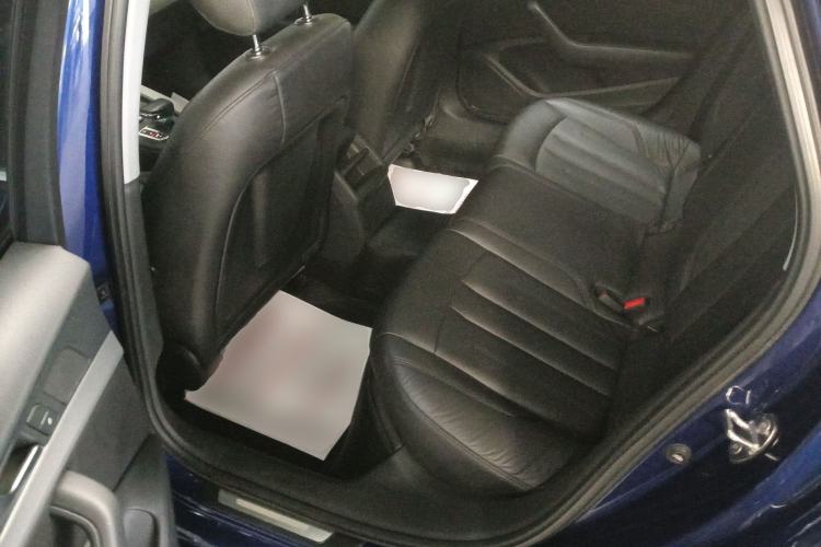 Used Audi A4L 2017 Plus 40 TFSI Ambition Model
