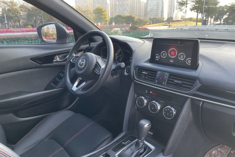 Used Mazda CX-4 2021 2.0L Automatic Two-Wheel Drive Blue Sky Dynamic Edition
