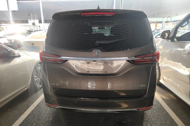 Used Buick GL8 2023 Facelifted Land Cruiser Executive Luxury Version
