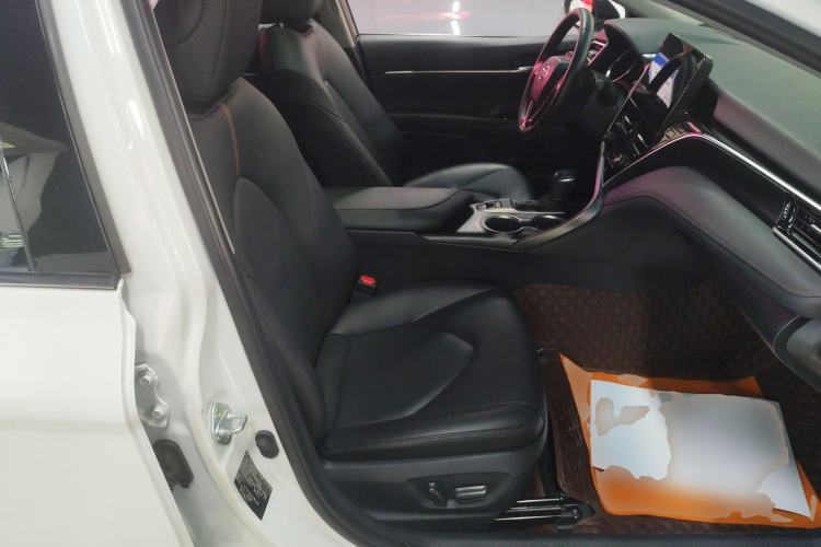 Used Toyota Camry 2023 2.0G Luxury Edition