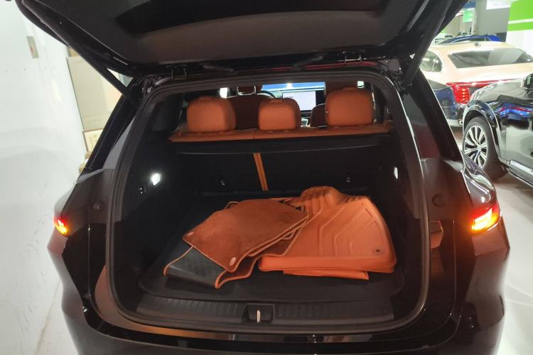 Used Li Auto L6 2024 PRO Model
