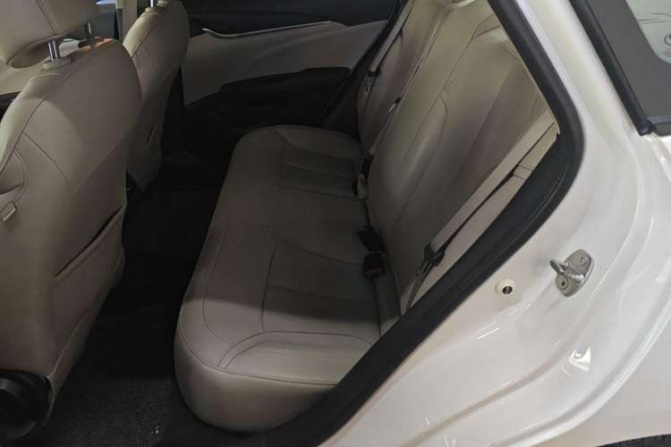 Used Buick GT 2018 15T Dual-Clutch Elite Model China V Standard
