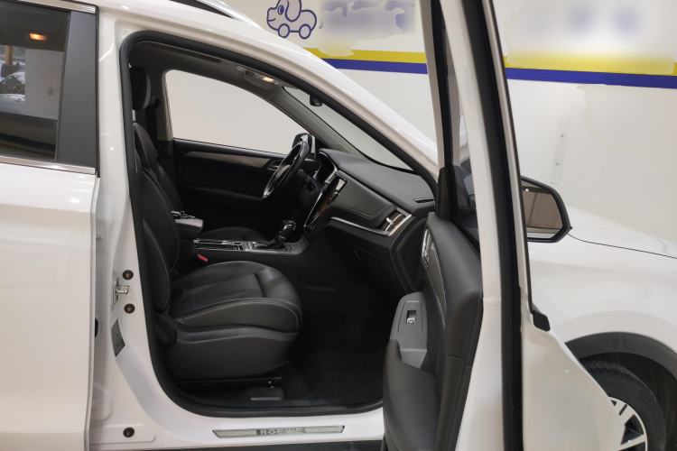 Used Roewe RX5 2019 20T Two-Wheel Drive Automatic 4G Connected Platinum Edition
