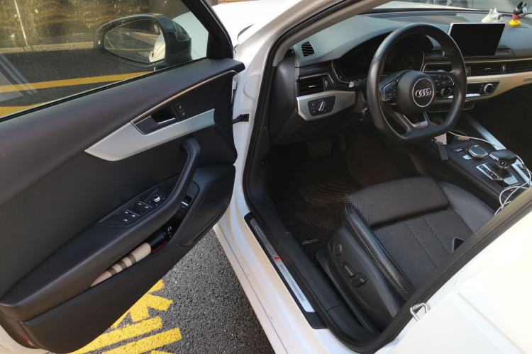 Used Audi A4L 2018 30th Anniversary Edition 40 TFSI Sport Edition